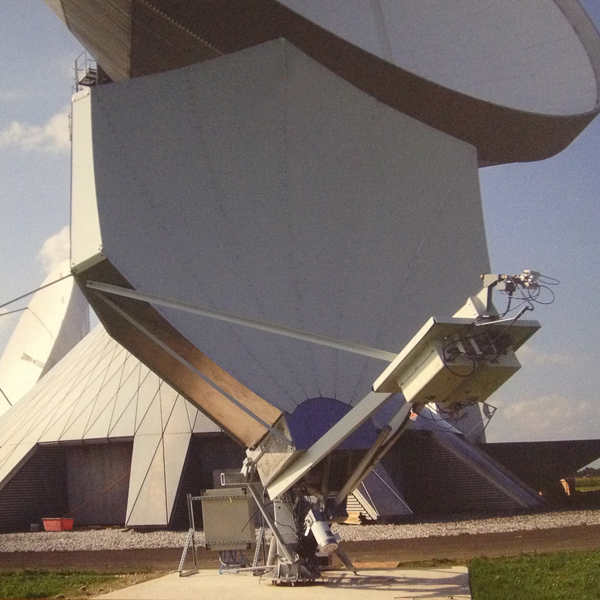 3.8 meter transmit receive Challenger Communications satellite antenna system